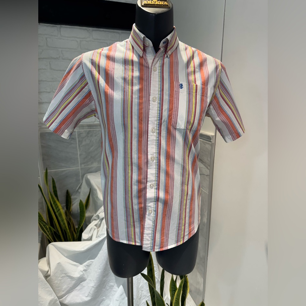 Izod Red and Yellow Casual Button Down Shirt 100% cotton